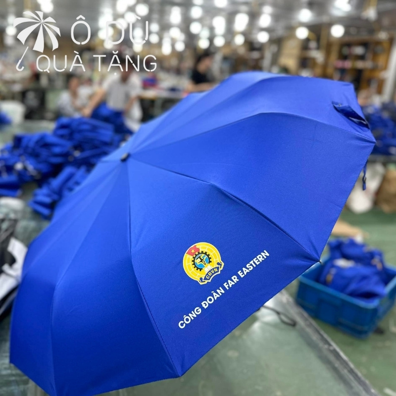 Ô dù in logo làm quà tặng