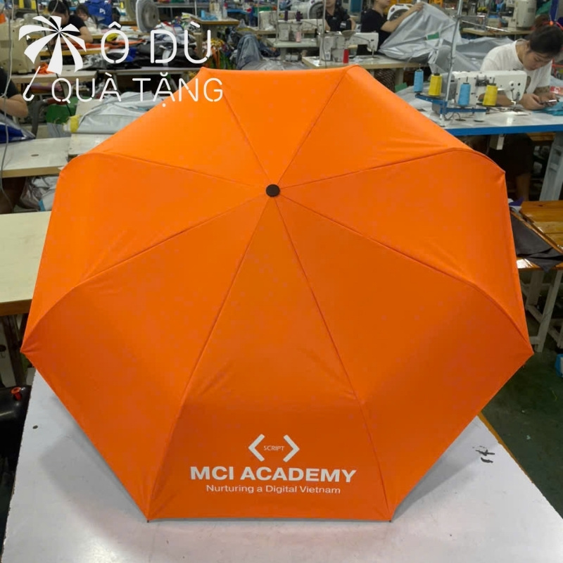Quà tặng ô dù in logo