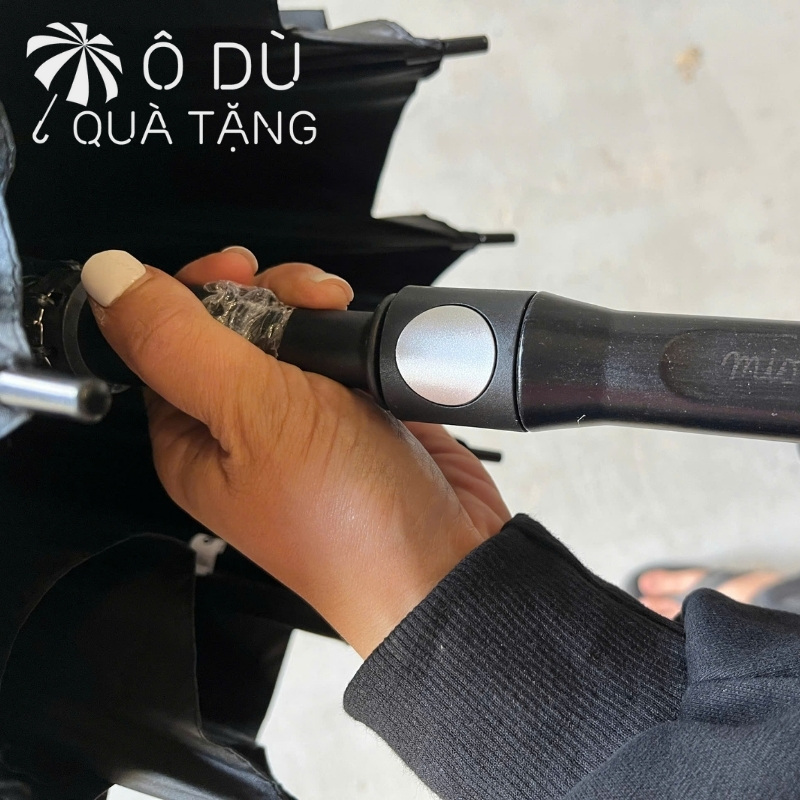 Ô dù in logo quà tặng