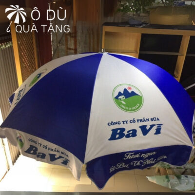 chi tiết Ô Dù Ngoài Trời Chính Tâm Màu Xanh Phối Trắng In Logo OD-24