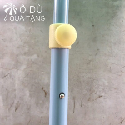 chi tiết Ô Dù Ngoài Trời Chính Tâm Màu Xanh Phối Trắng In Logo OD-24